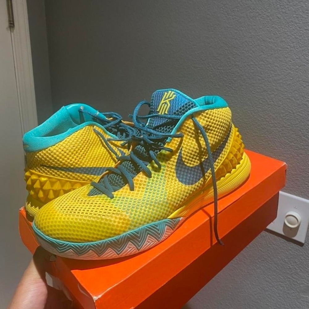 Nike Kyrie 1 'Letterman' Size 14